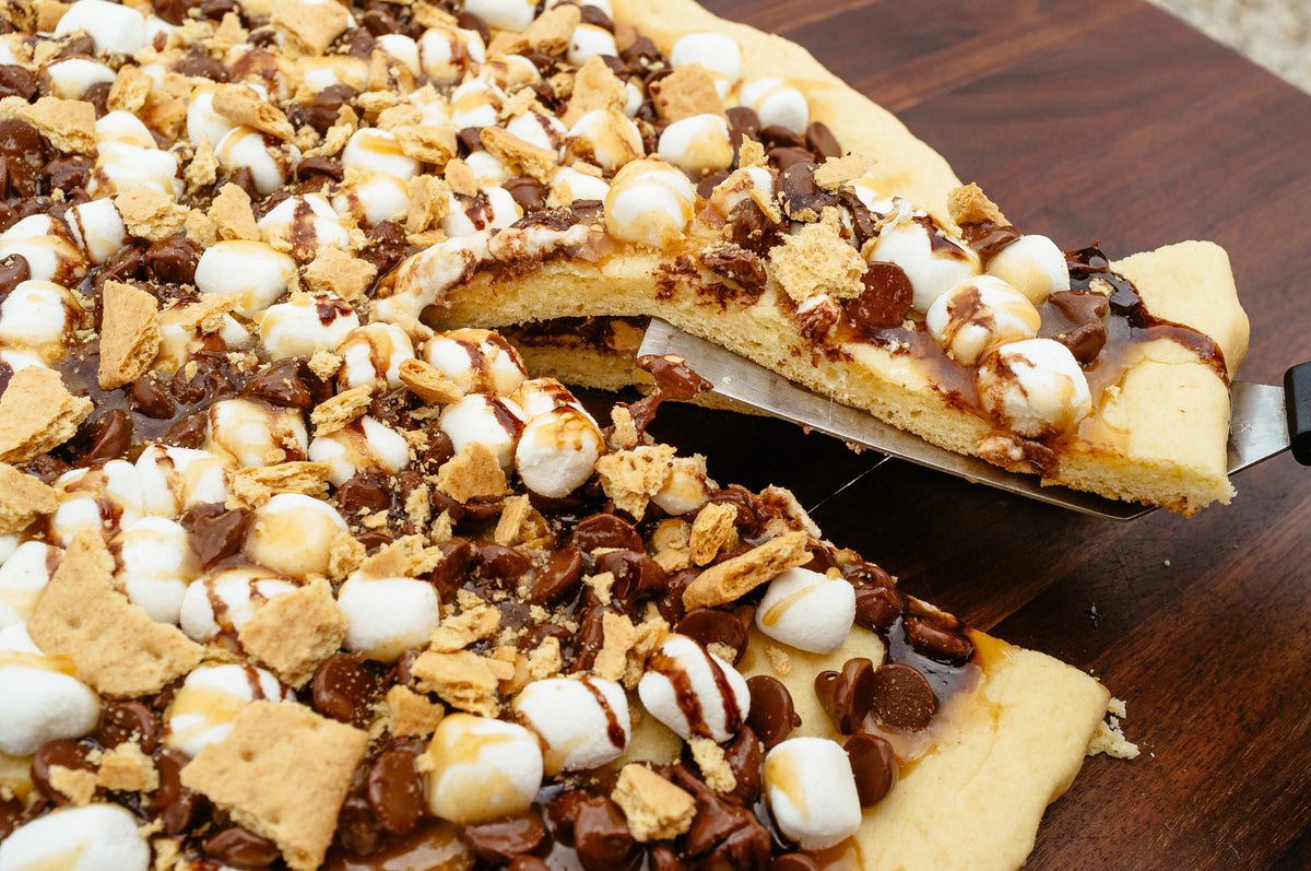 Blazin' Bites - S'mores Pizza? Yes, Please!