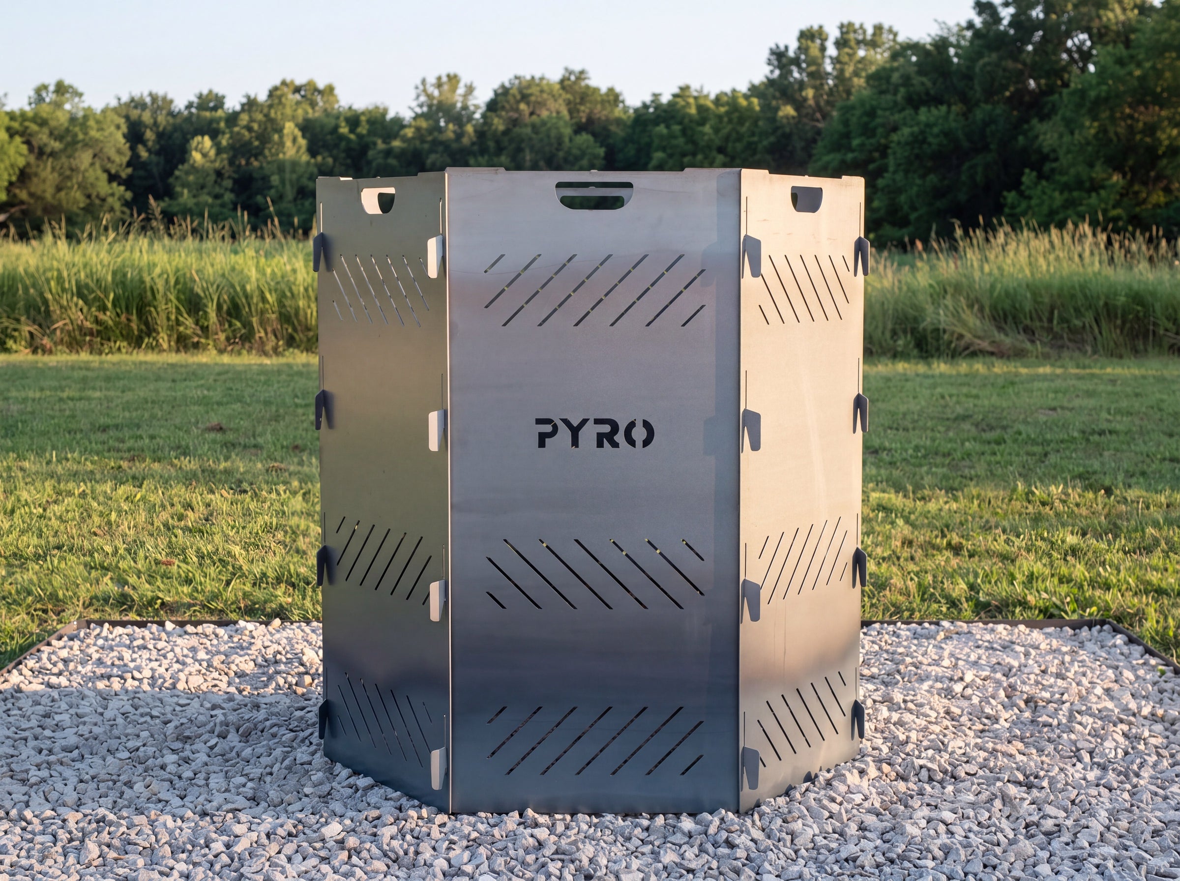 PYRO XXL Burn Cage hexagon — Outdoor Cage Corner On