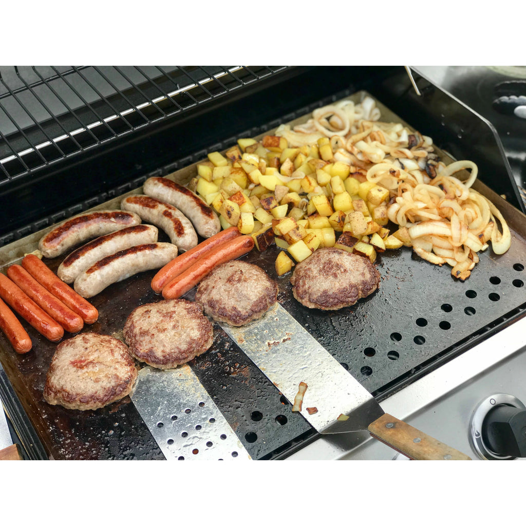 https://www.proudpyro.com/cdn/shop/products/flat-top-ultimate-kit-outdoor-grill-griddle-steelmade-515880_1024x1024.jpg?v=1655246289